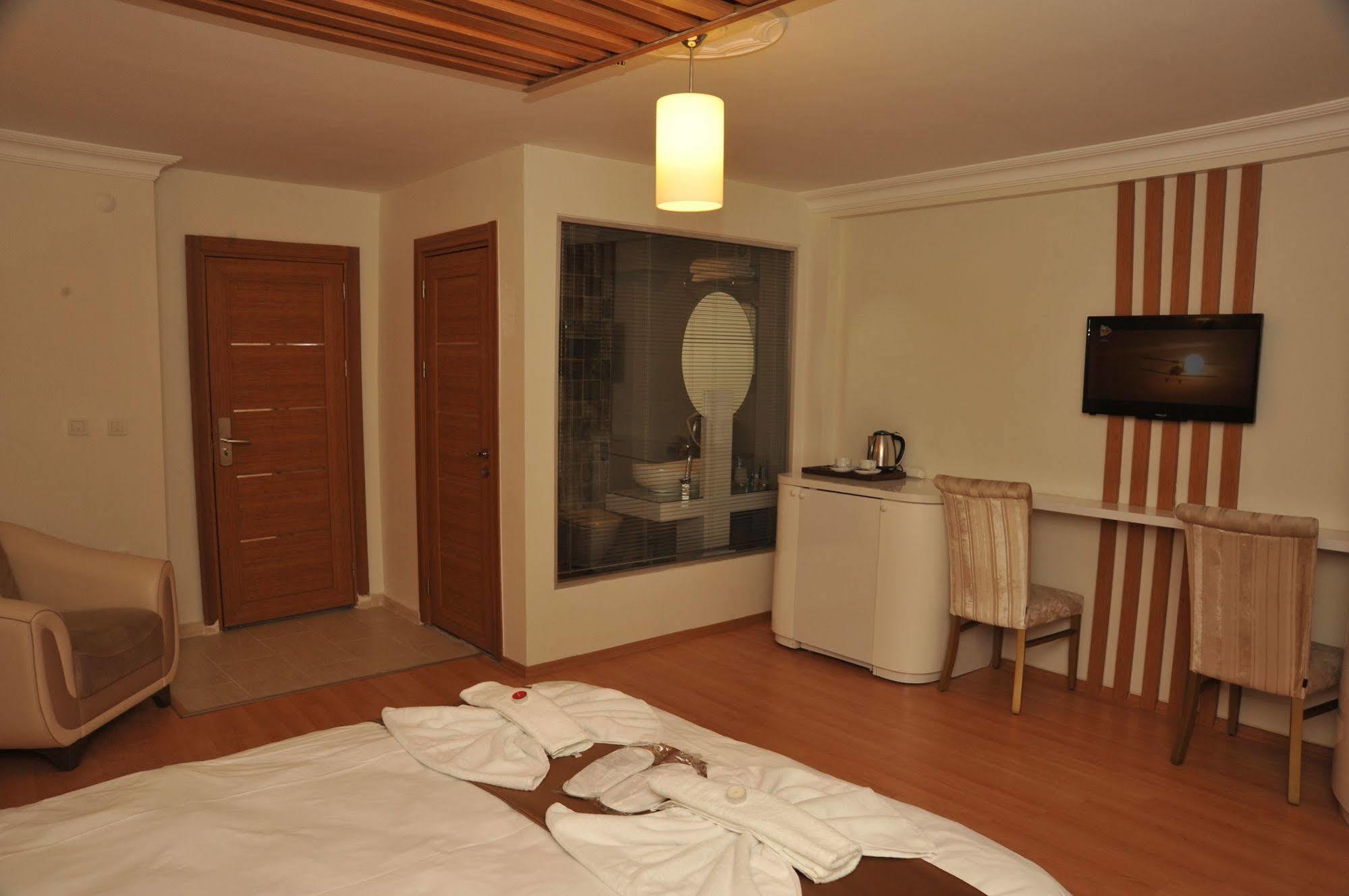 Pera 26 Aparthotel Istanbul Exterior photo
