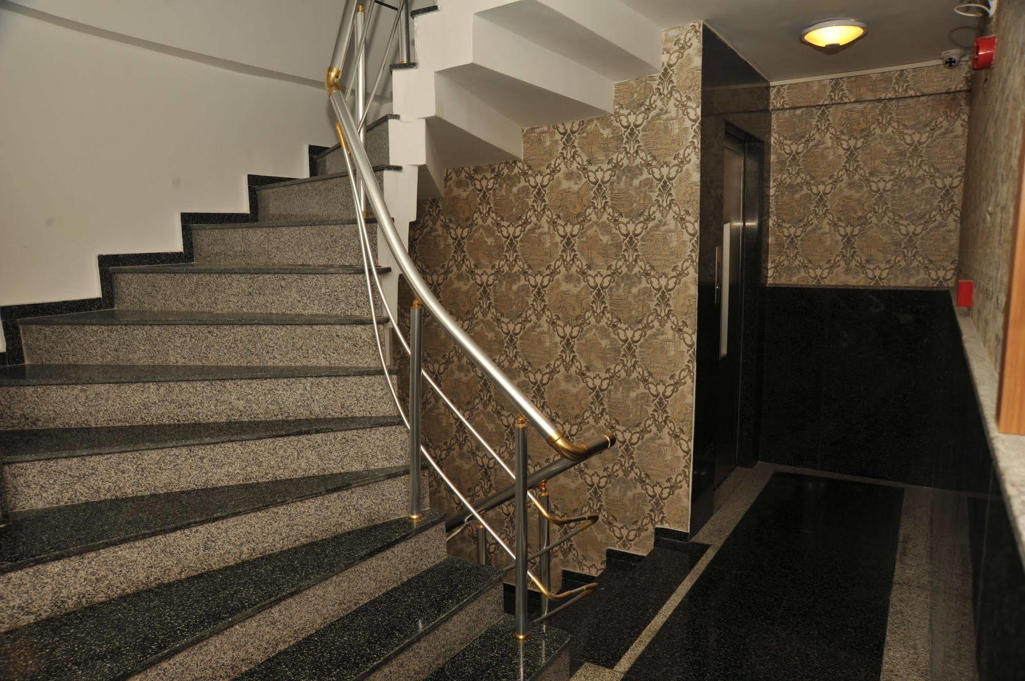 Pera 26 Aparthotel Istanbul Exterior photo