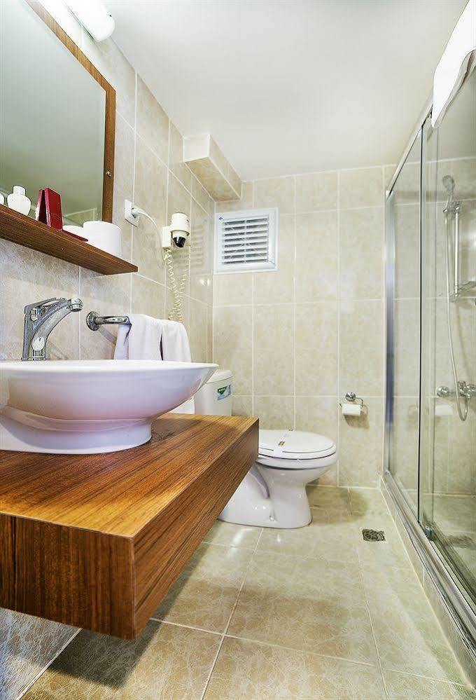 Pera 26 Aparthotel Istanbul Exterior photo
